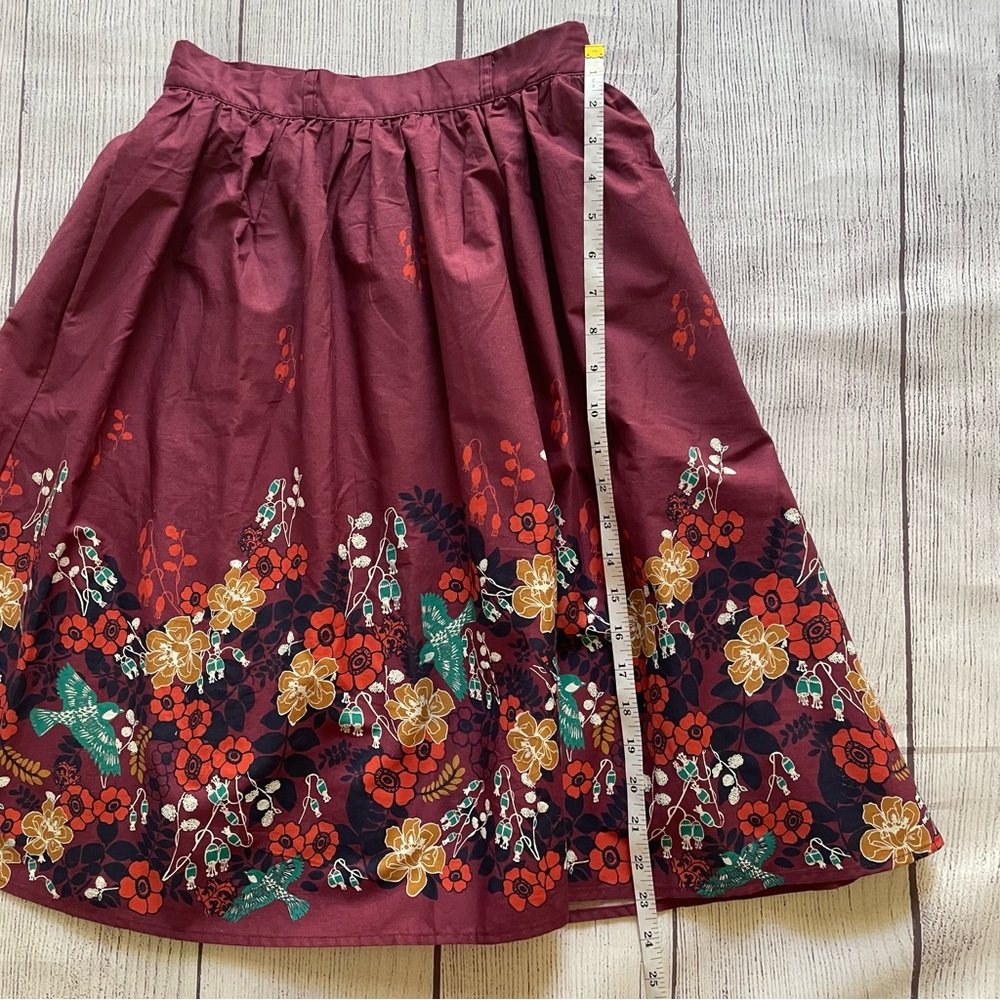 Modcloth Burgundy Bird Floral Skirt Size Small - Picture 3 of 9